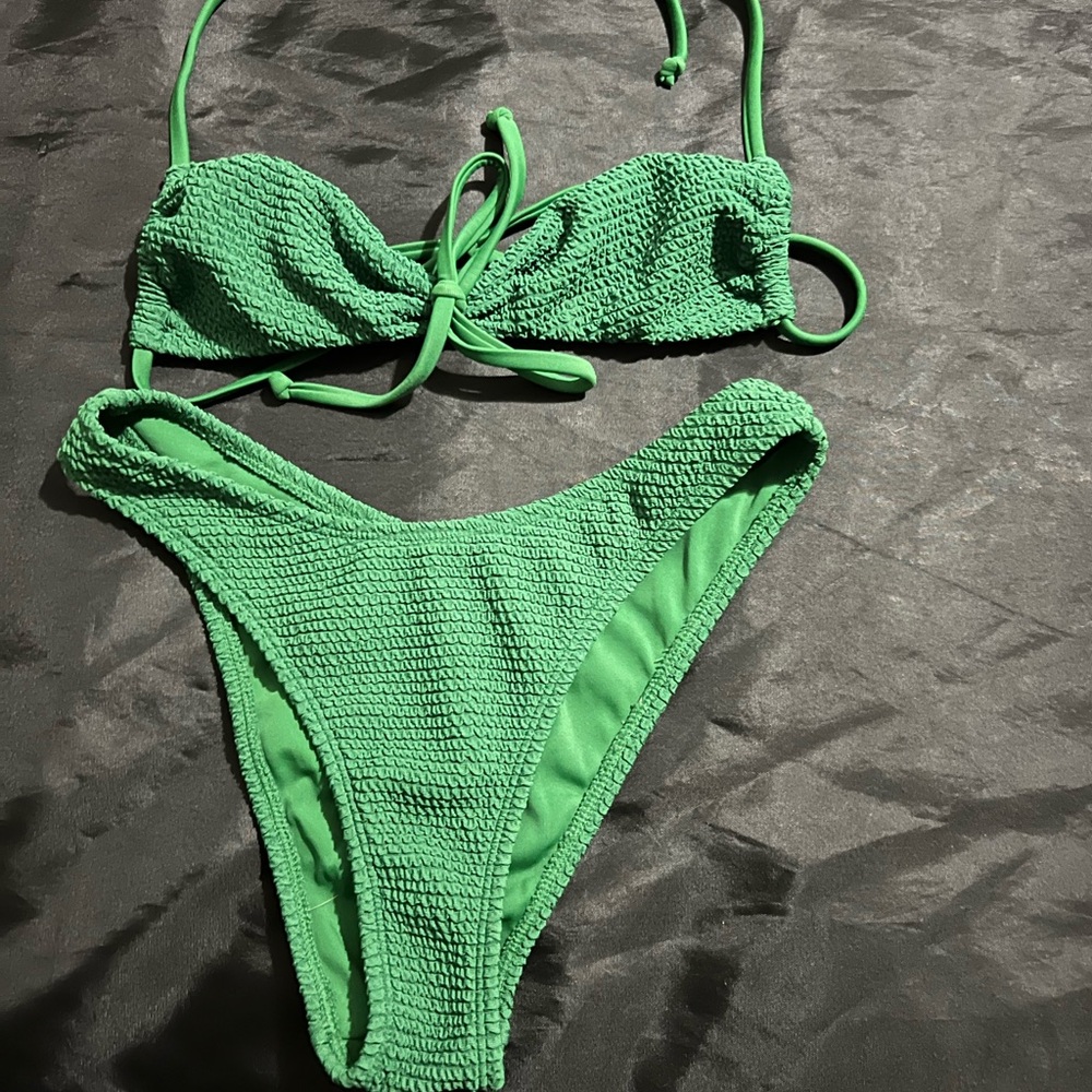 PacSun Vibrant Green Bikini Top